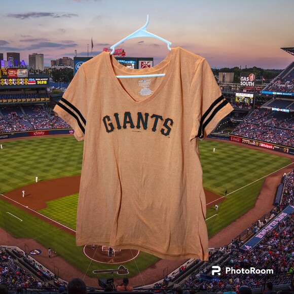 San Francisco Giants V Neck T-shirts‎ Women's Size L  (B66) - Picture 1 of 2